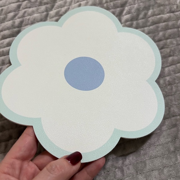 XO Sienna Daisy Mouse Pad - Picture 2 of 3